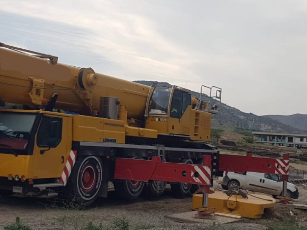 Kardelen Vinç (1) Kardelen Vinç (1)